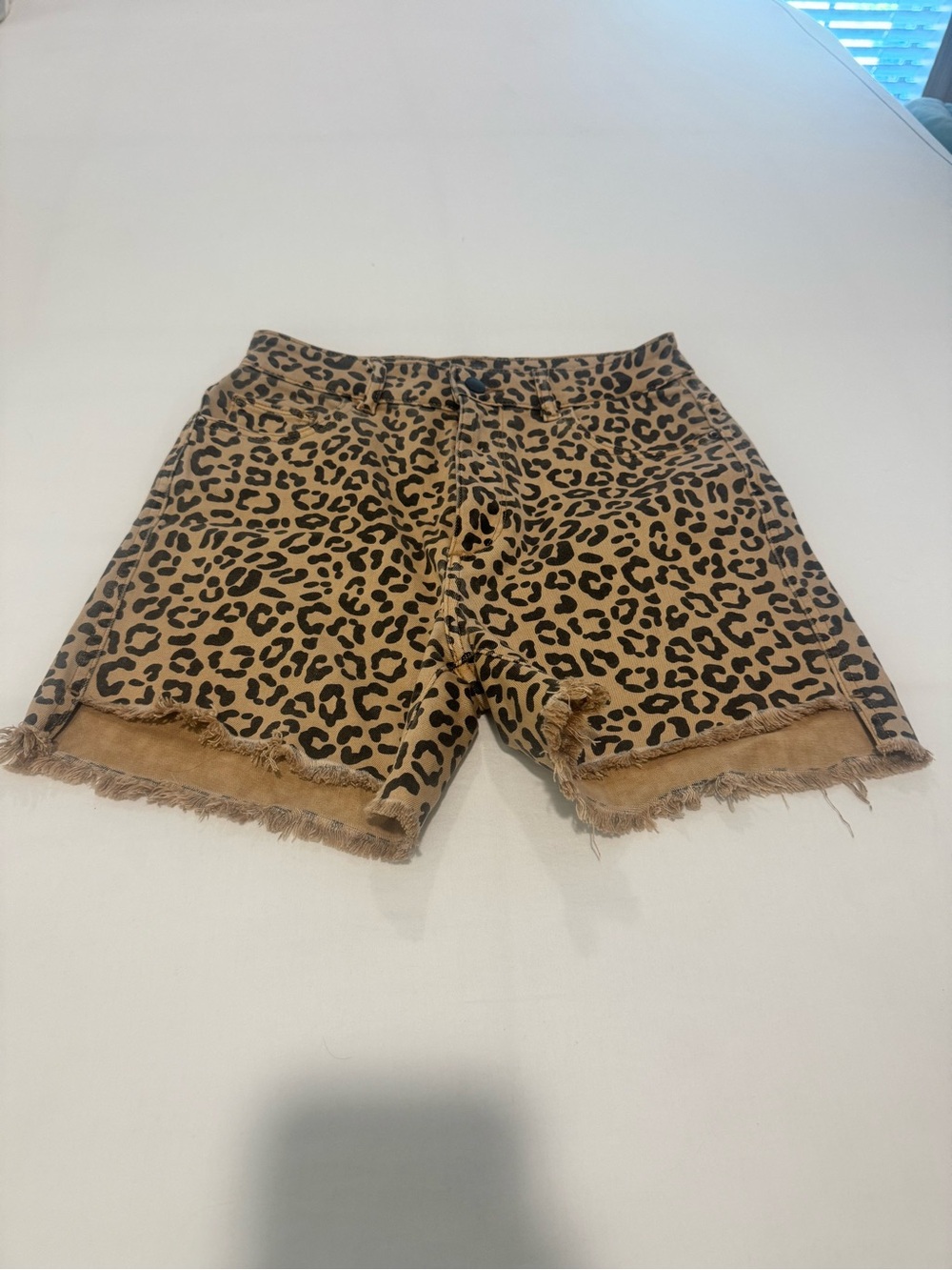 DL1961 Leopard-Print Frayed Hem Shorts - Tan/Black